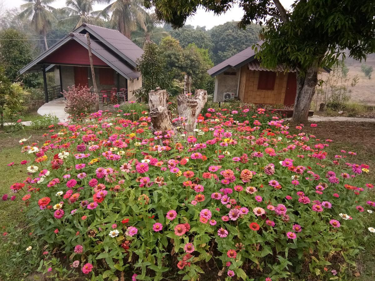 Hotel Ban Suan Sukjai Mae Sariang Exteriér fotografie