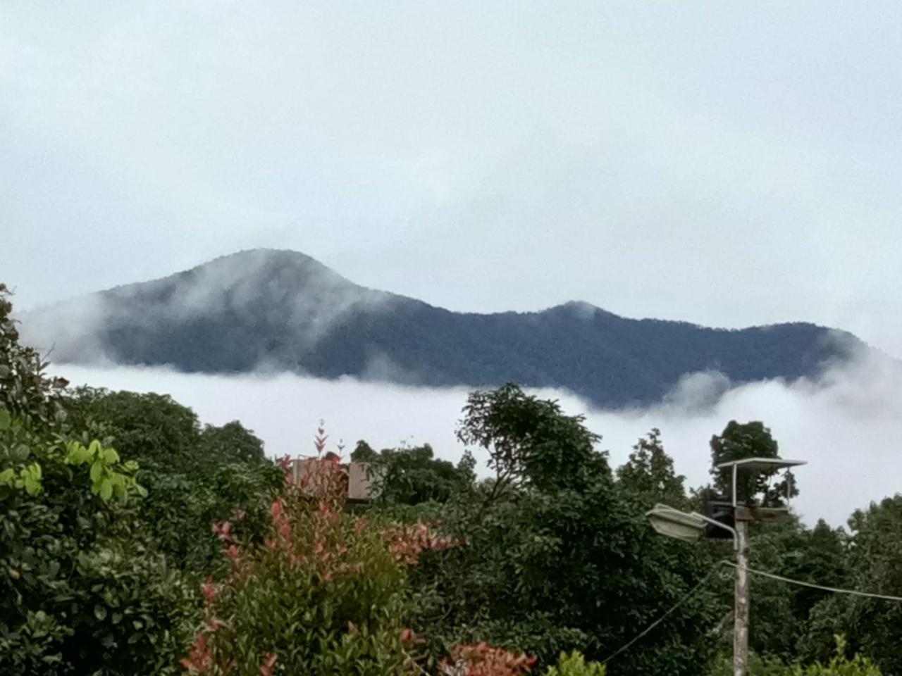 Hotel Ban Suan Sukjai Mae Sariang Exteriér fotografie