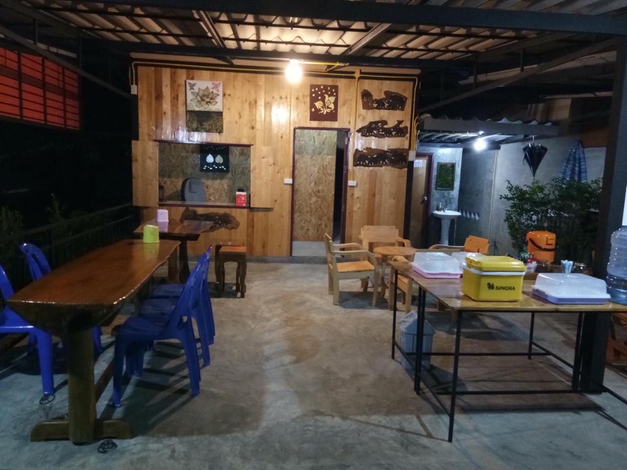 Hotel Ban Suan Sukjai Mae Sariang Exteriér fotografie