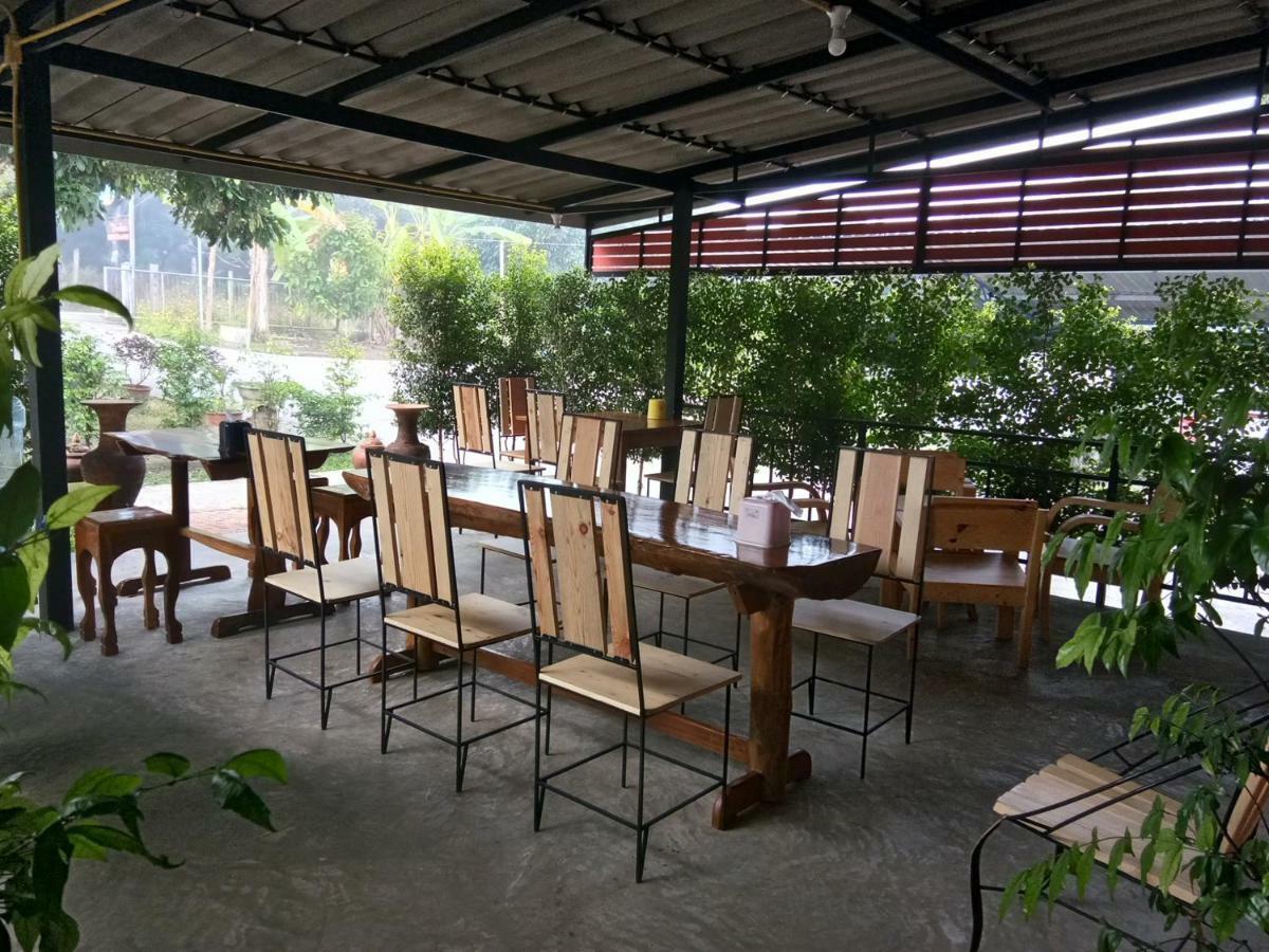 Hotel Ban Suan Sukjai Mae Sariang Exteriér fotografie
