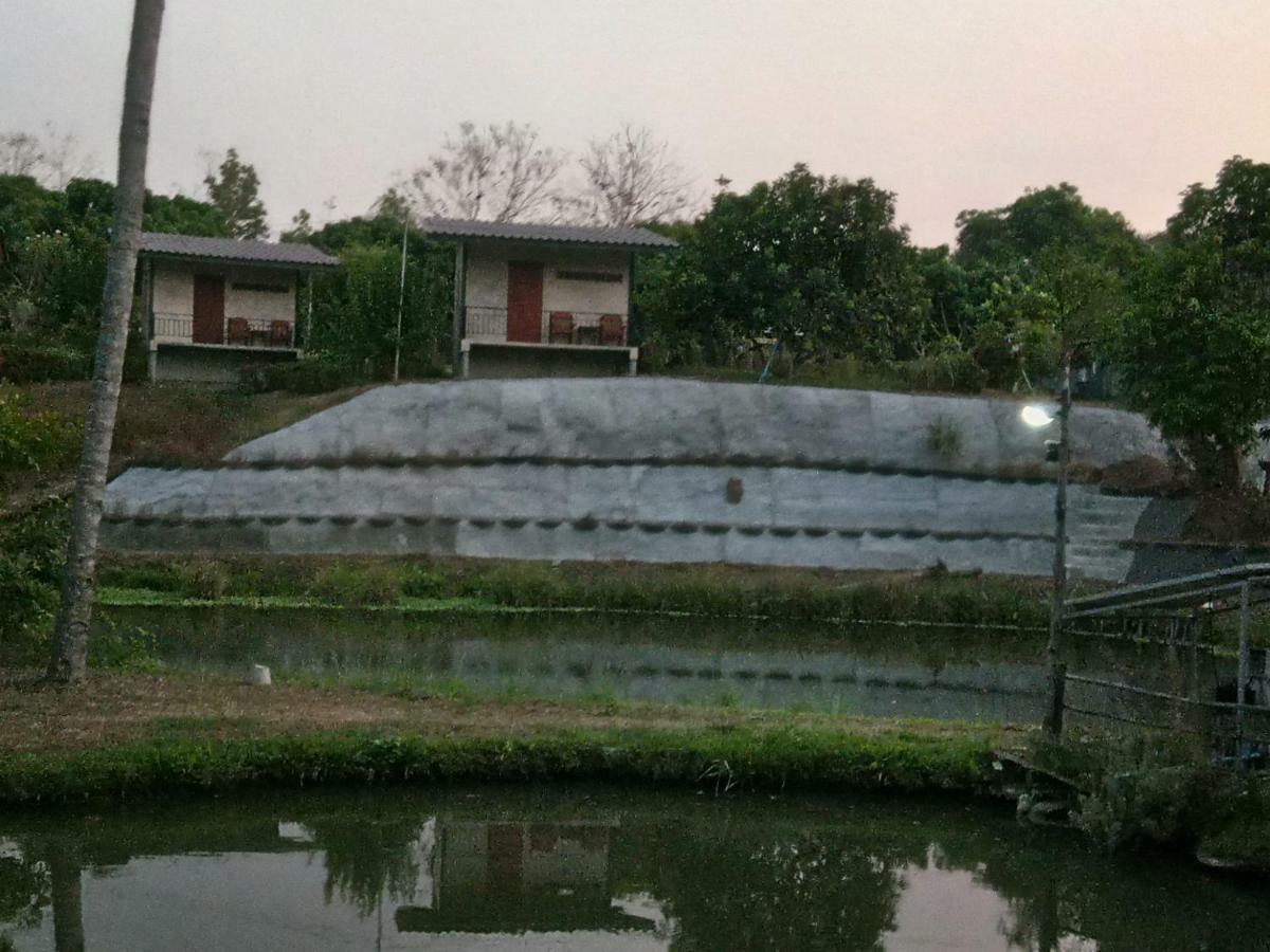 Hotel Ban Suan Sukjai Mae Sariang Exteriér fotografie