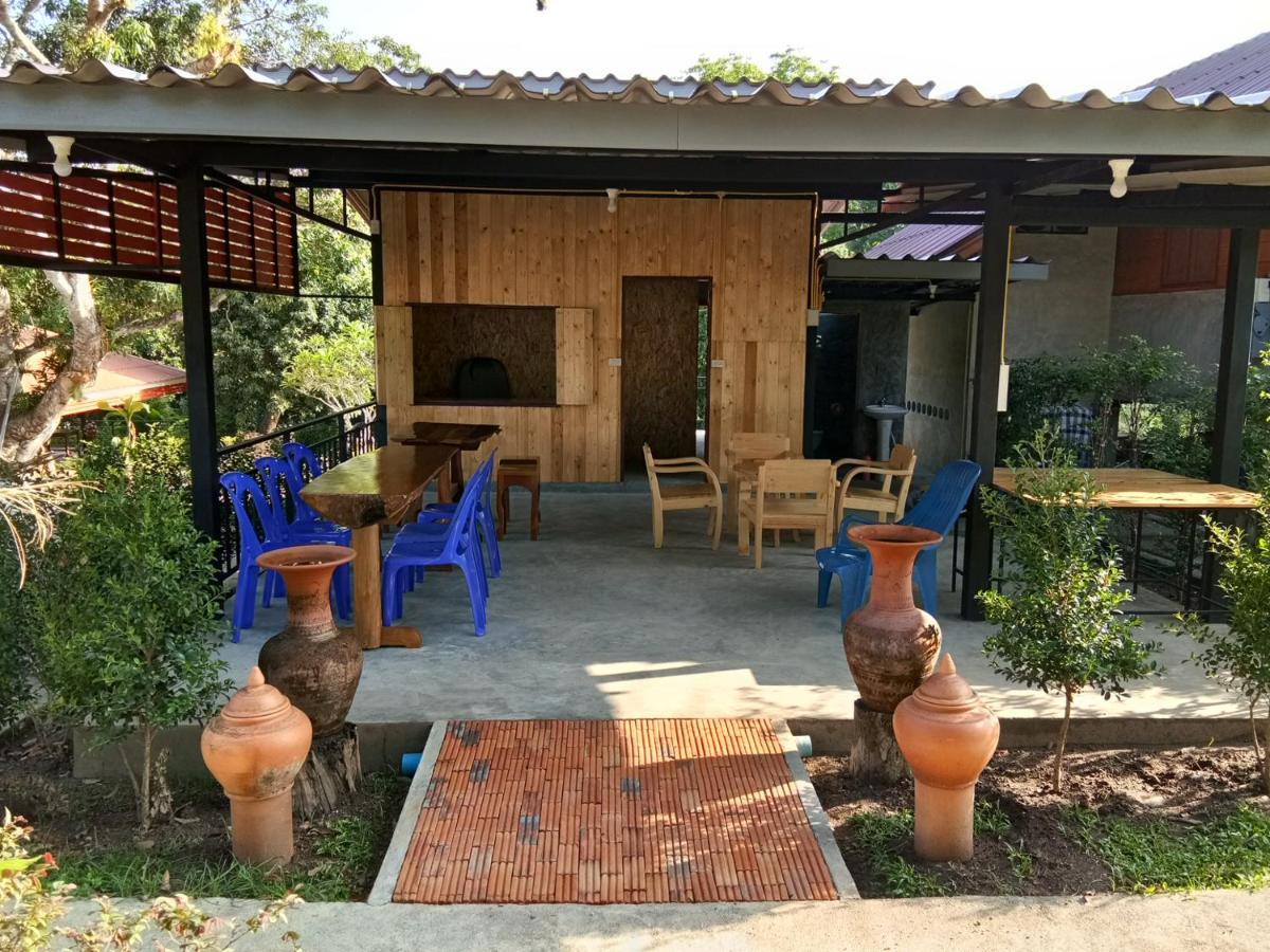 Hotel Ban Suan Sukjai Mae Sariang Exteriér fotografie